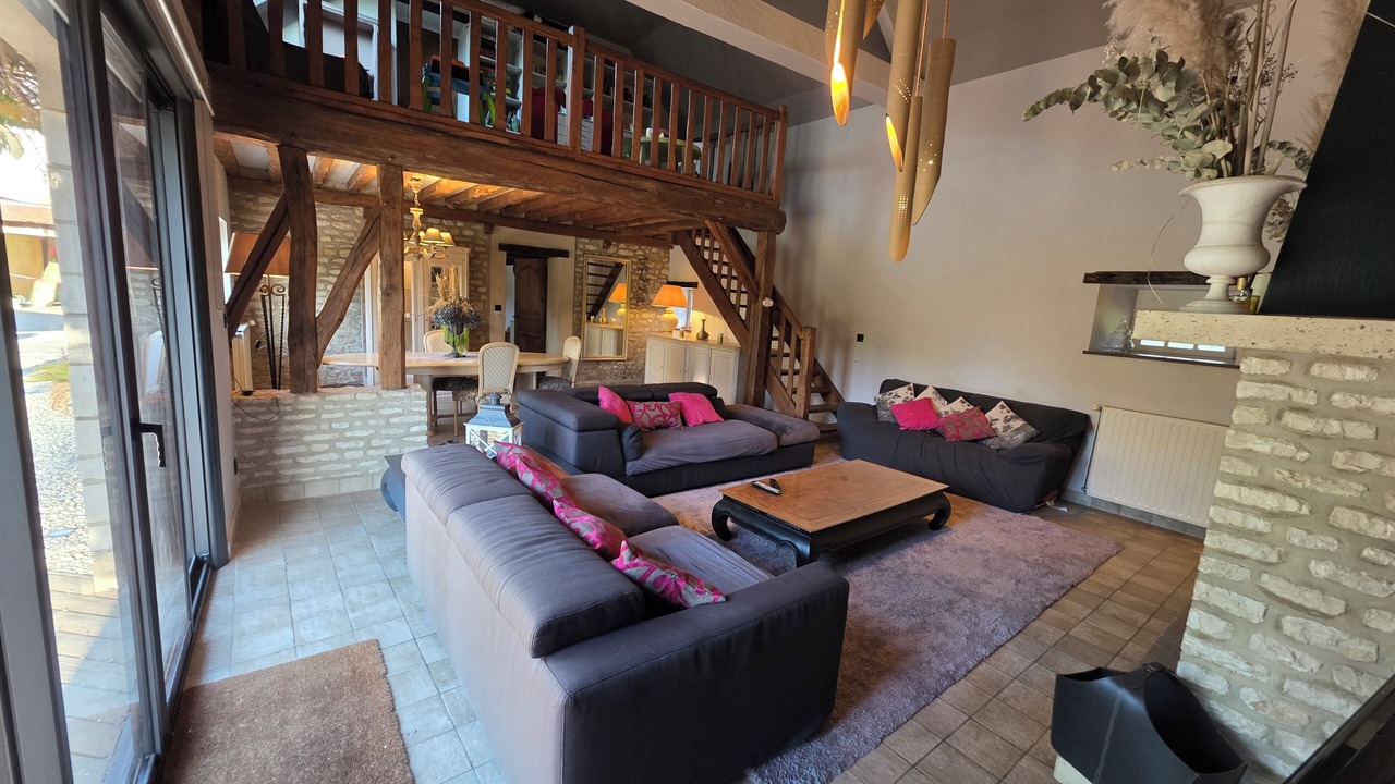 Photo of Livingroom in Ri