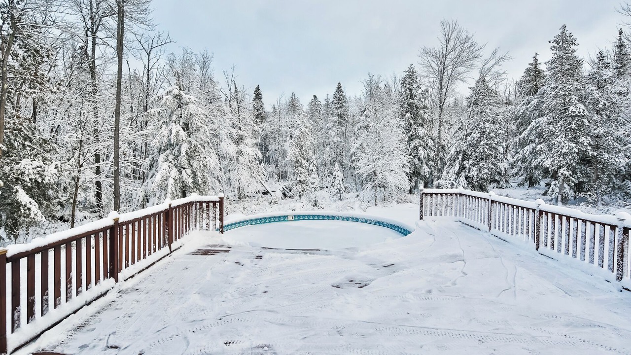 Photo of Outdoor in Mille-Isles