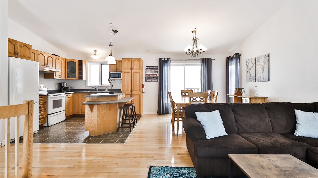 Photo of Livingroom in Mille-Isles