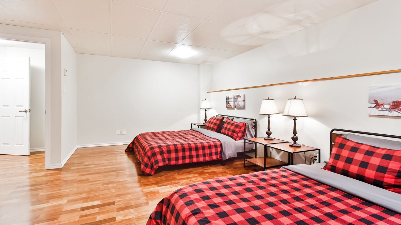 Photo of Bedroom in Mille-Isles