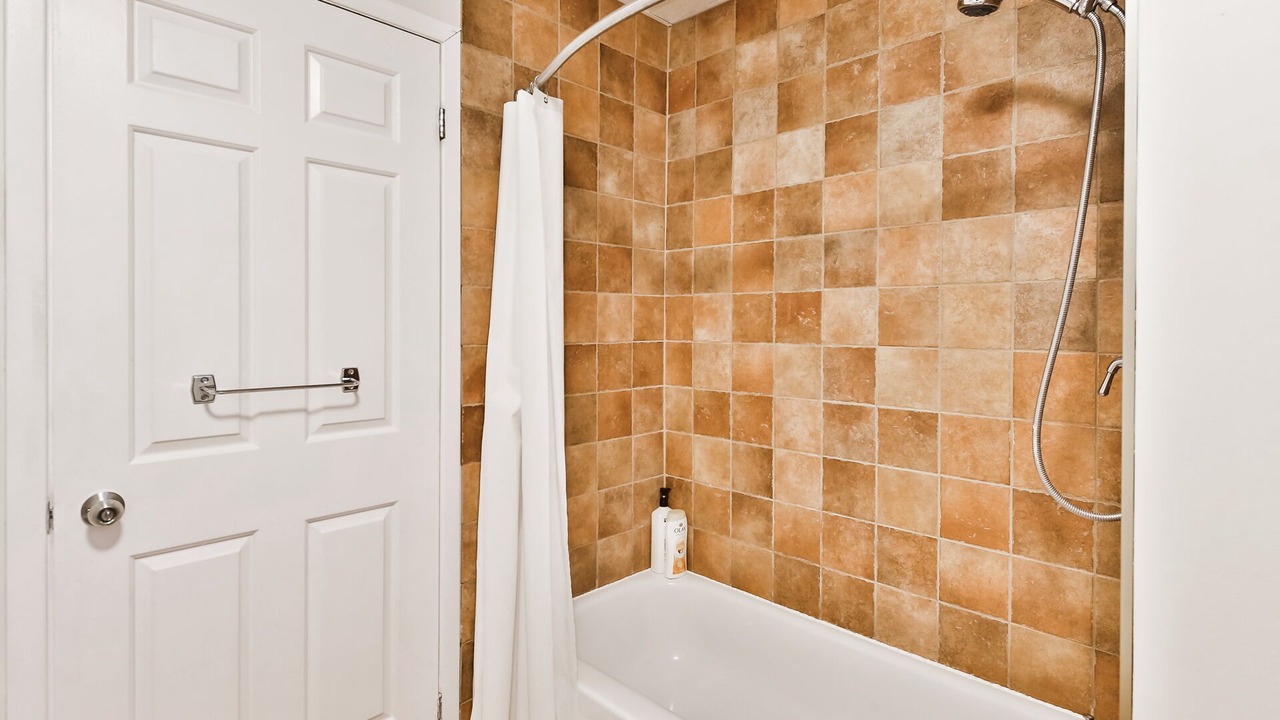 Photo of Bathroom in Mille-Isles