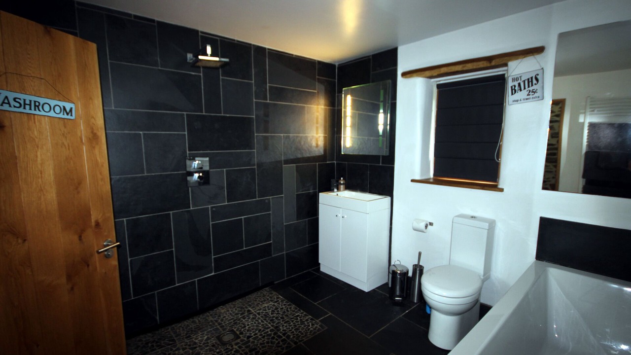 Photo of Bathroom in Chulmleigh
