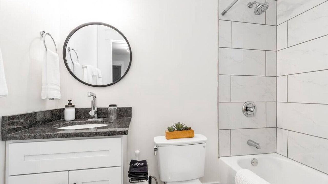 Photo of Bathroom in South Hyde Park