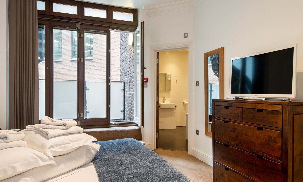 Photo of Others in Lime Street