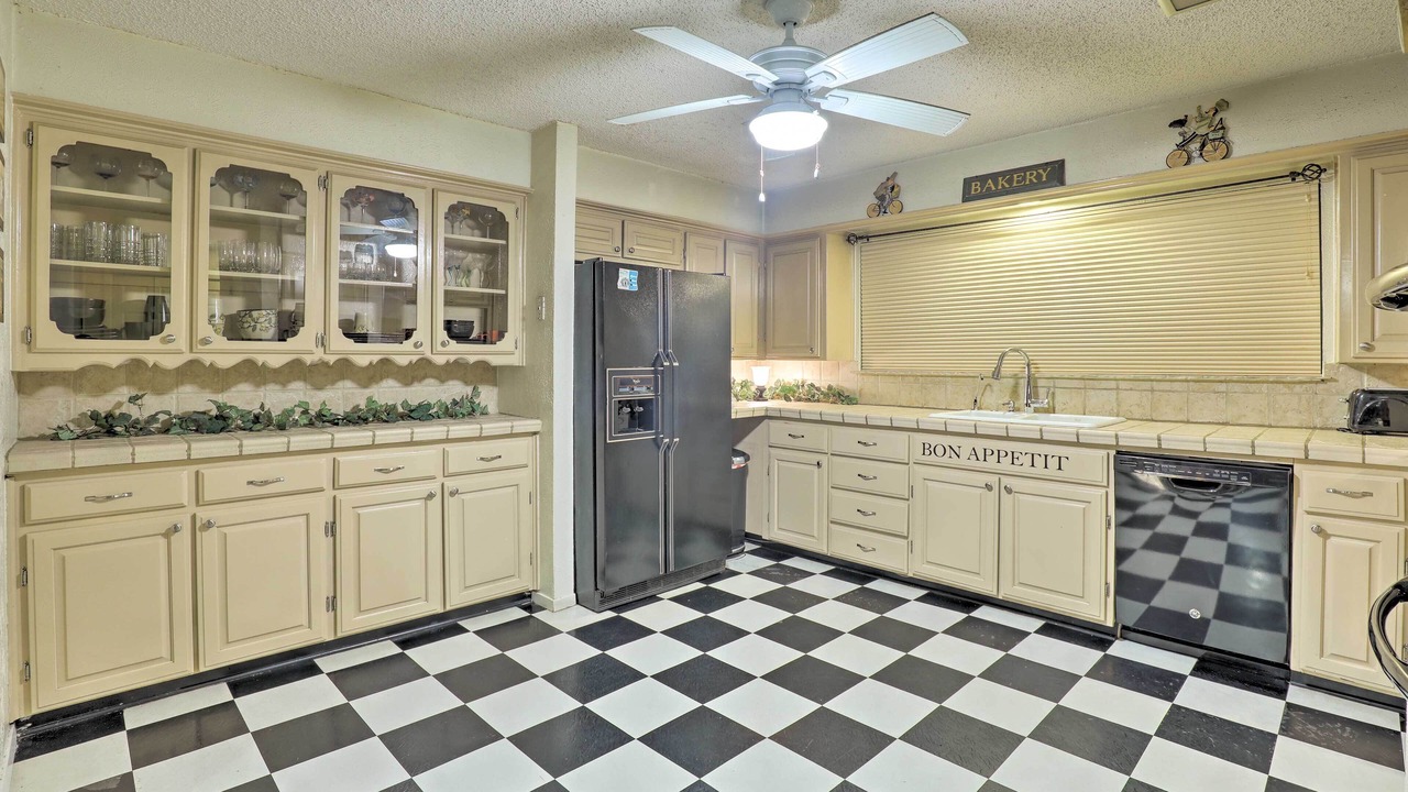 Photo of Kitchen in West Arlington