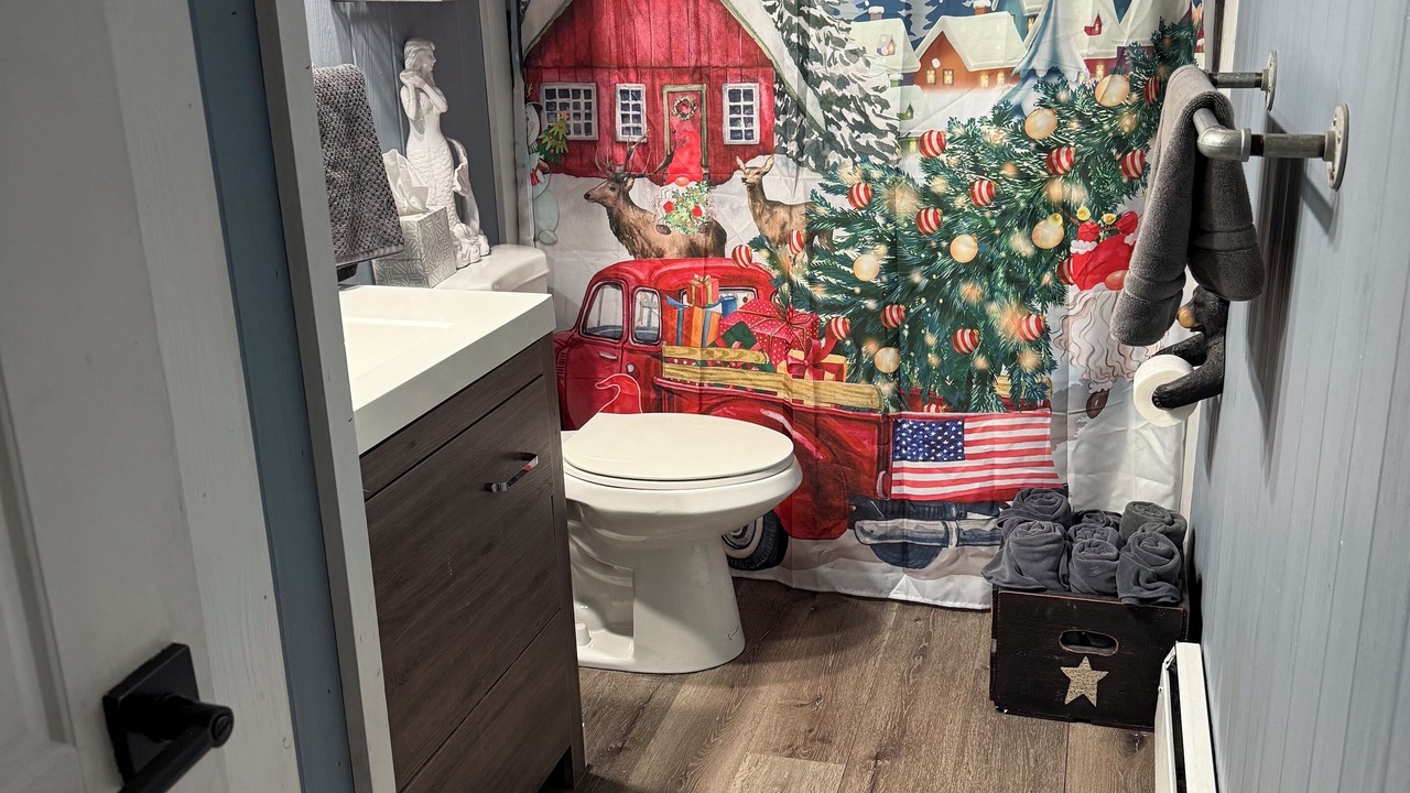 Photo of Bathroom in Roscoe