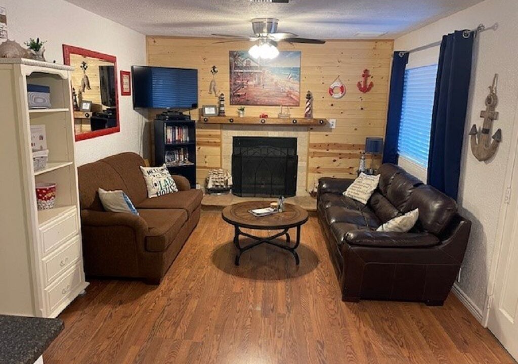 Photo of Livingroom in Tonto Basin