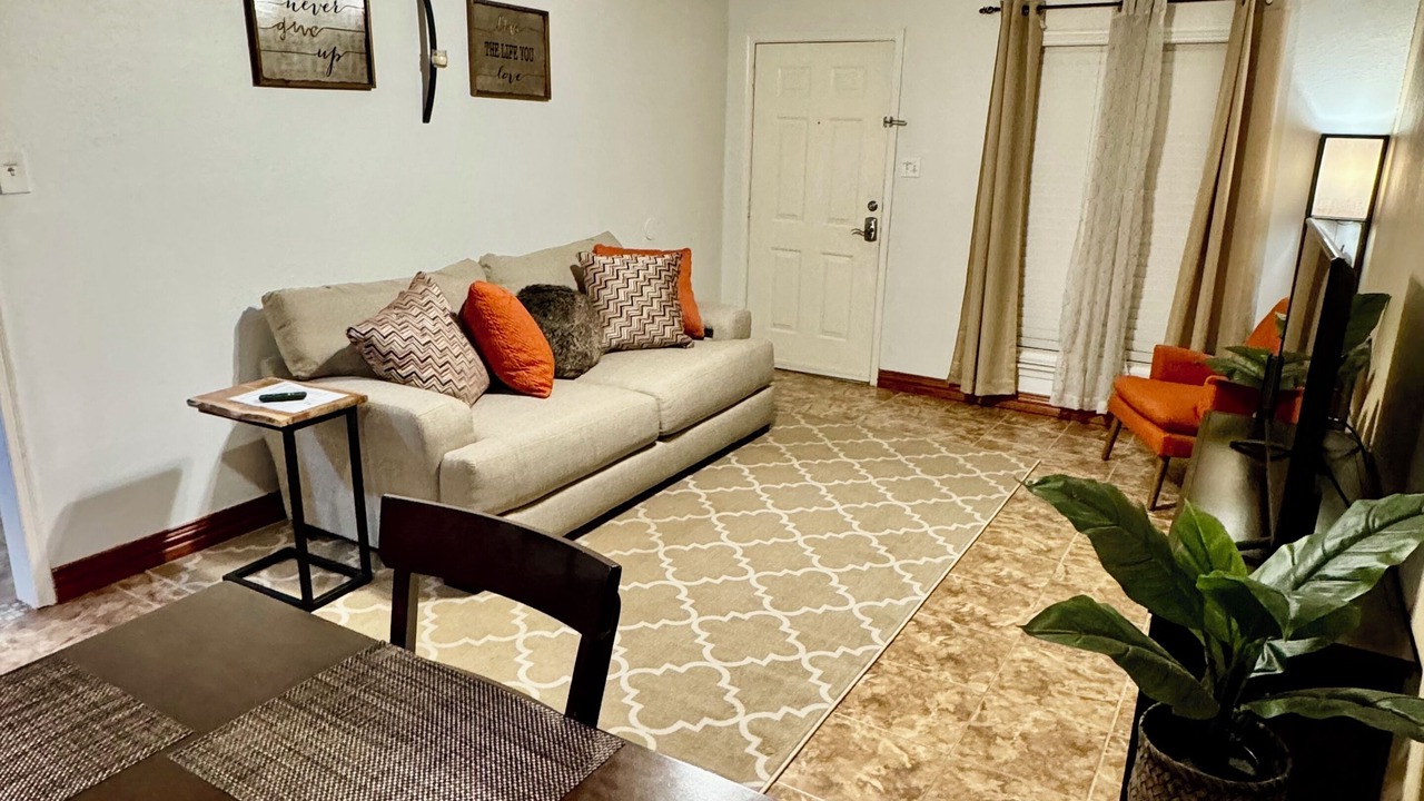 Photo of Livingroom in Southeast Houston