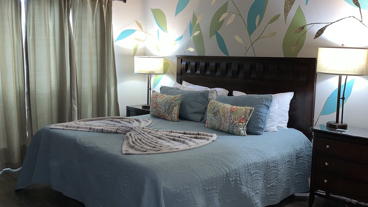 Photo of Bedroom in Seven Coves