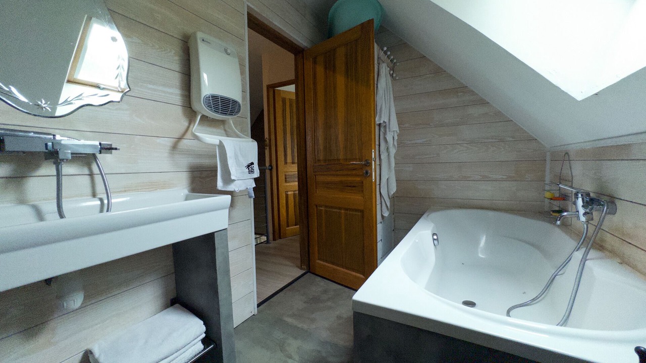 Photo of Bathroom in Marigny l'Eglise