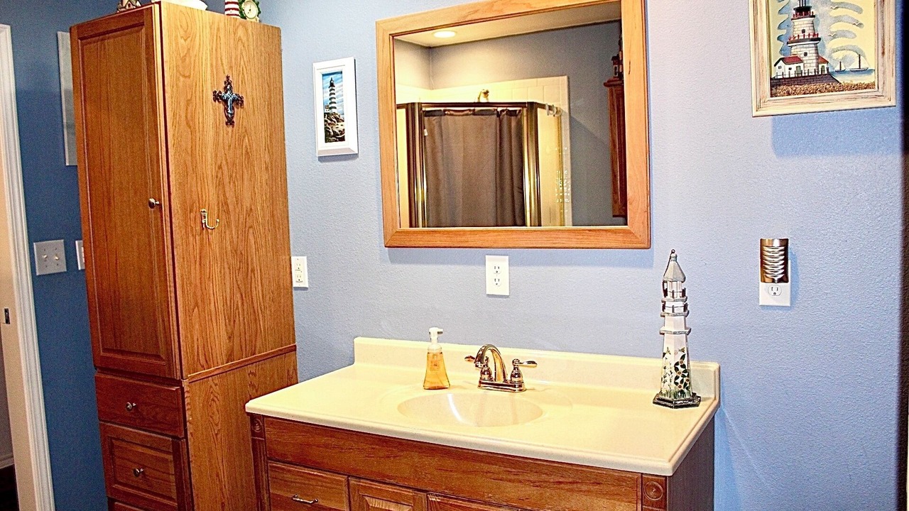 Photo of Bathroom in Jewett