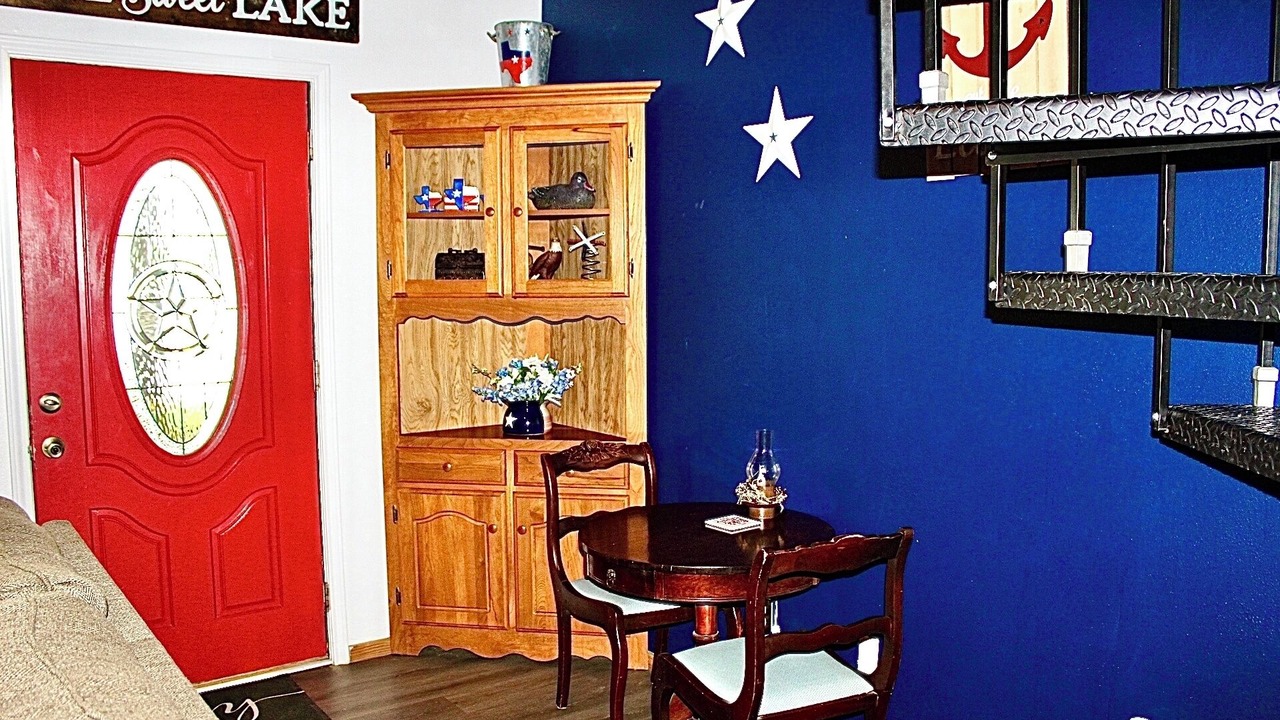 Photo of Livingroom in Jewett