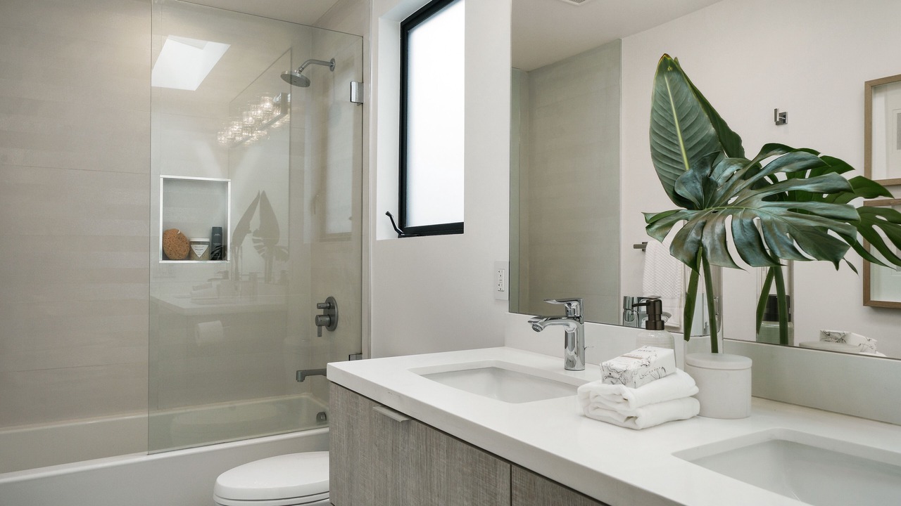Photo of Bathroom in Forest Knolls