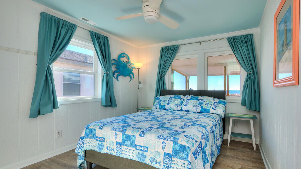 Photo of Bedroom in Long Beach