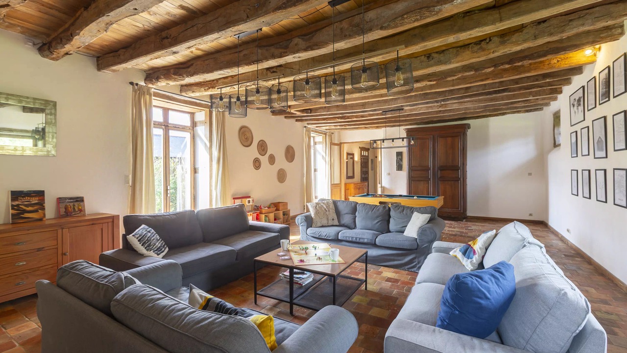 Photo of Livingroom in Pace