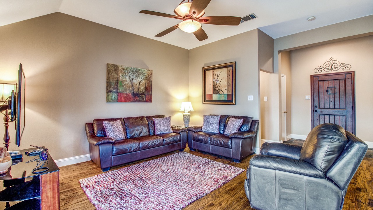 Photo of Livingroom in McKinney
