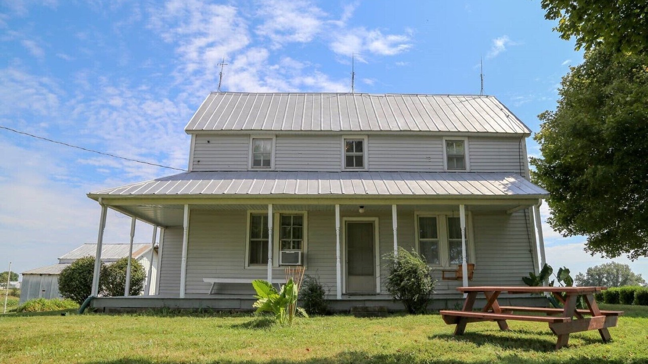 Photo of Others in Old Appleton