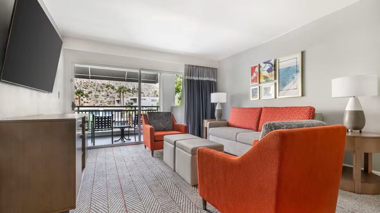Photo of Livingroom in Canyon Corridor