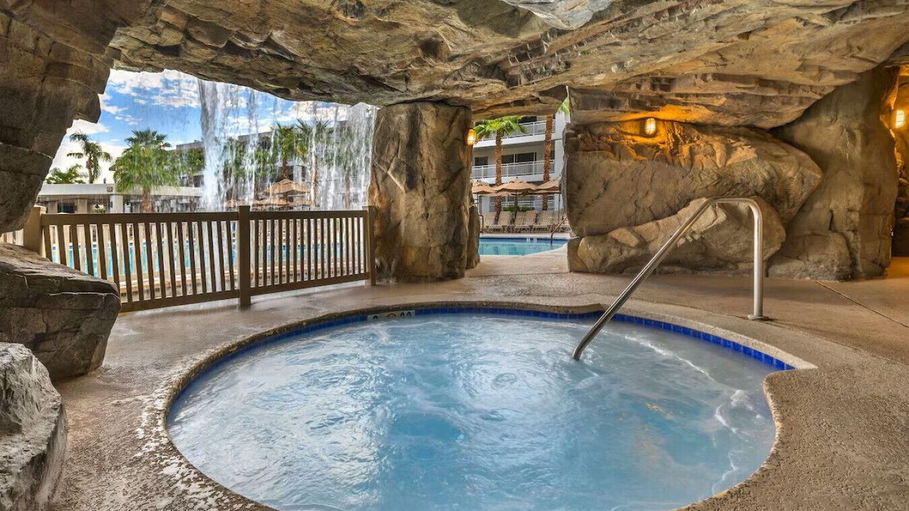 Photo of Outdoor in Canyon Corridor
