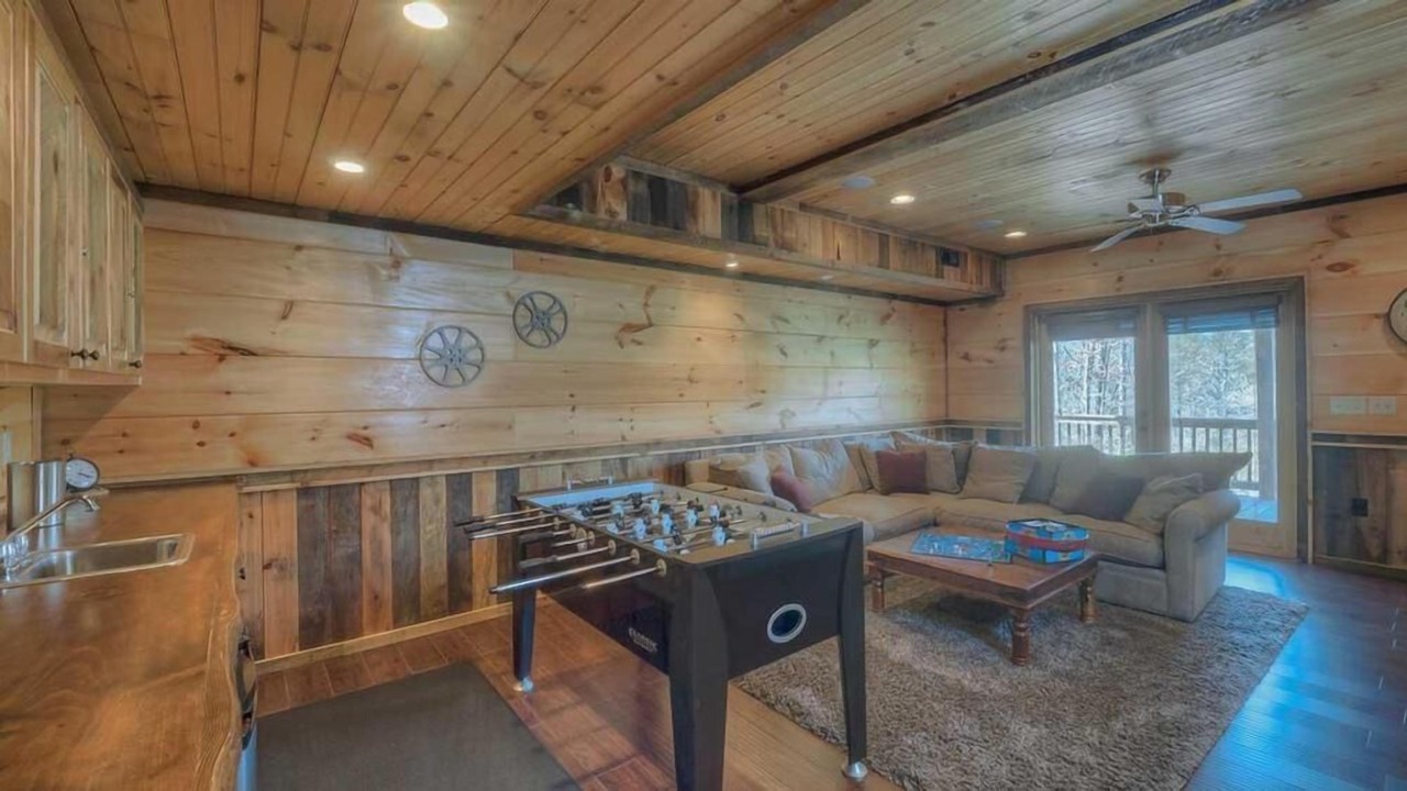 Photo of Livingroom in Blue Ridge