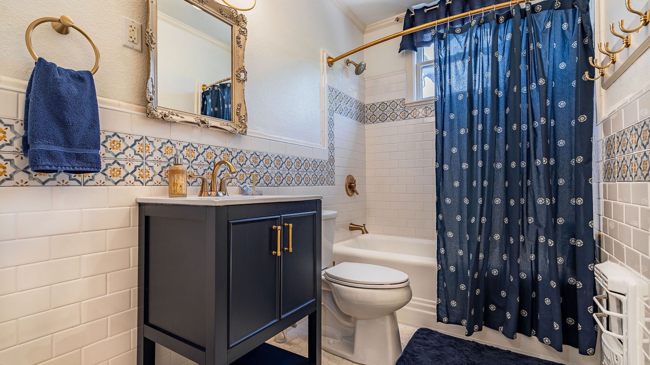 Photo of Bathroom in Lockhart