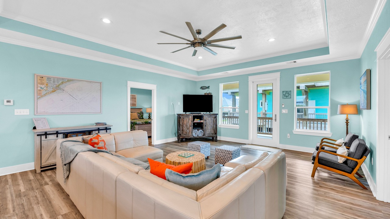 Photo of Livingroom in Crystal Beach