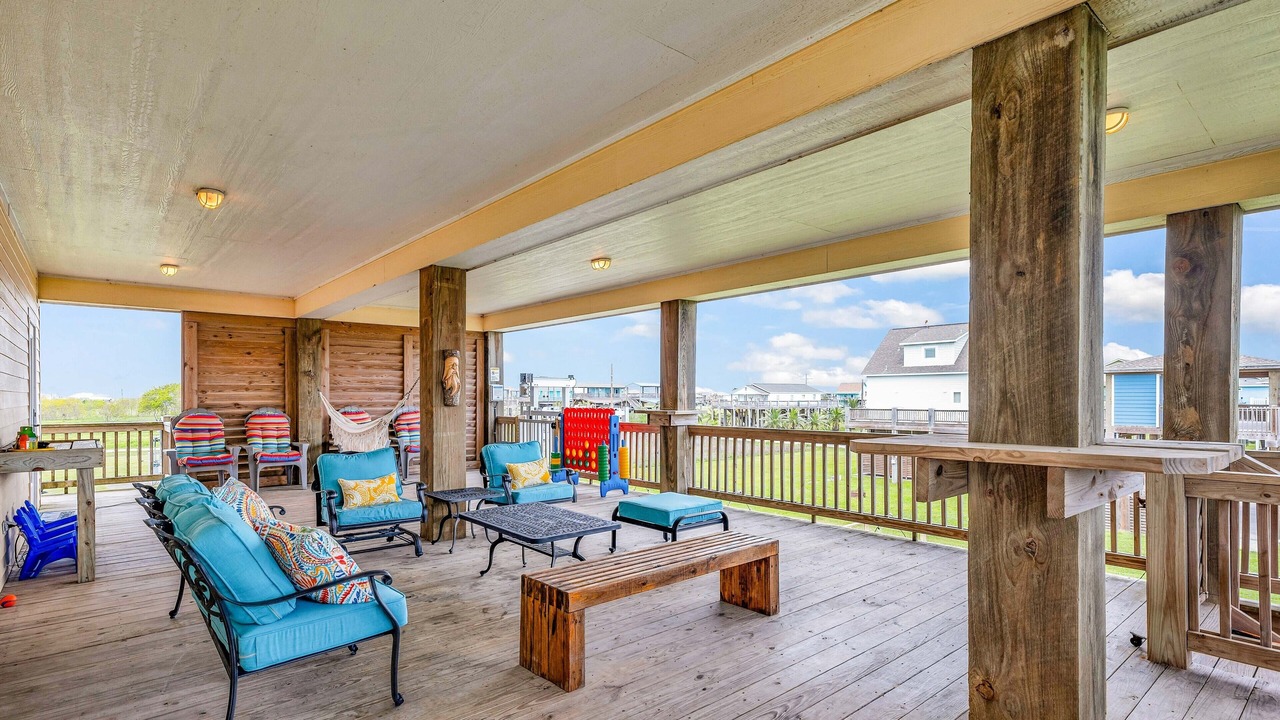 Photo of Patio Balcony in Crystal Beach