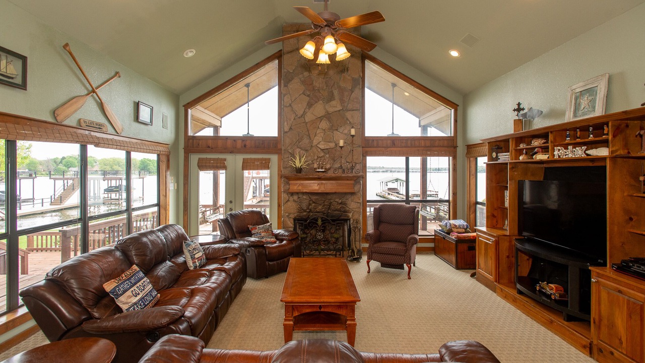 Photo of Bedroom in Enchanted Oaks