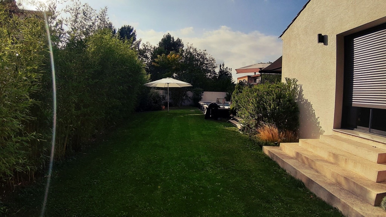 Photo of Patio Balcony in Saint-Mitre