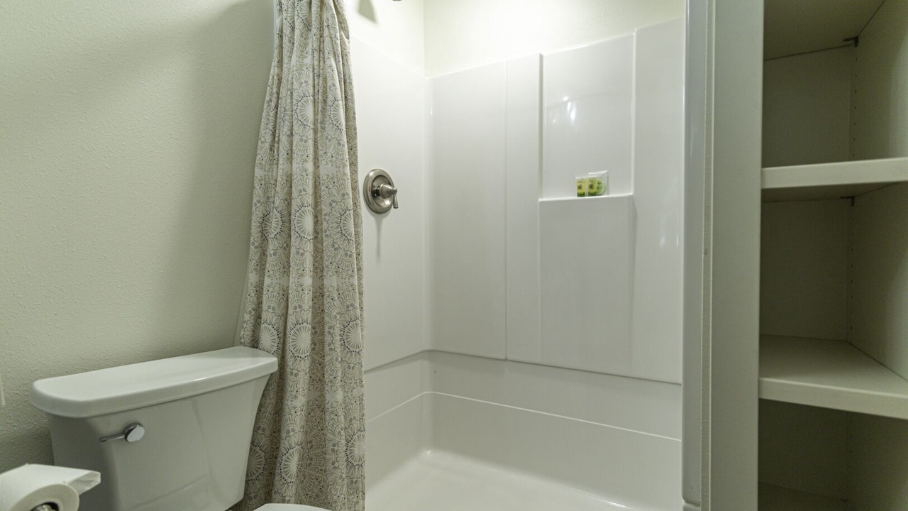 Photo of Bathroom in Overlook Park