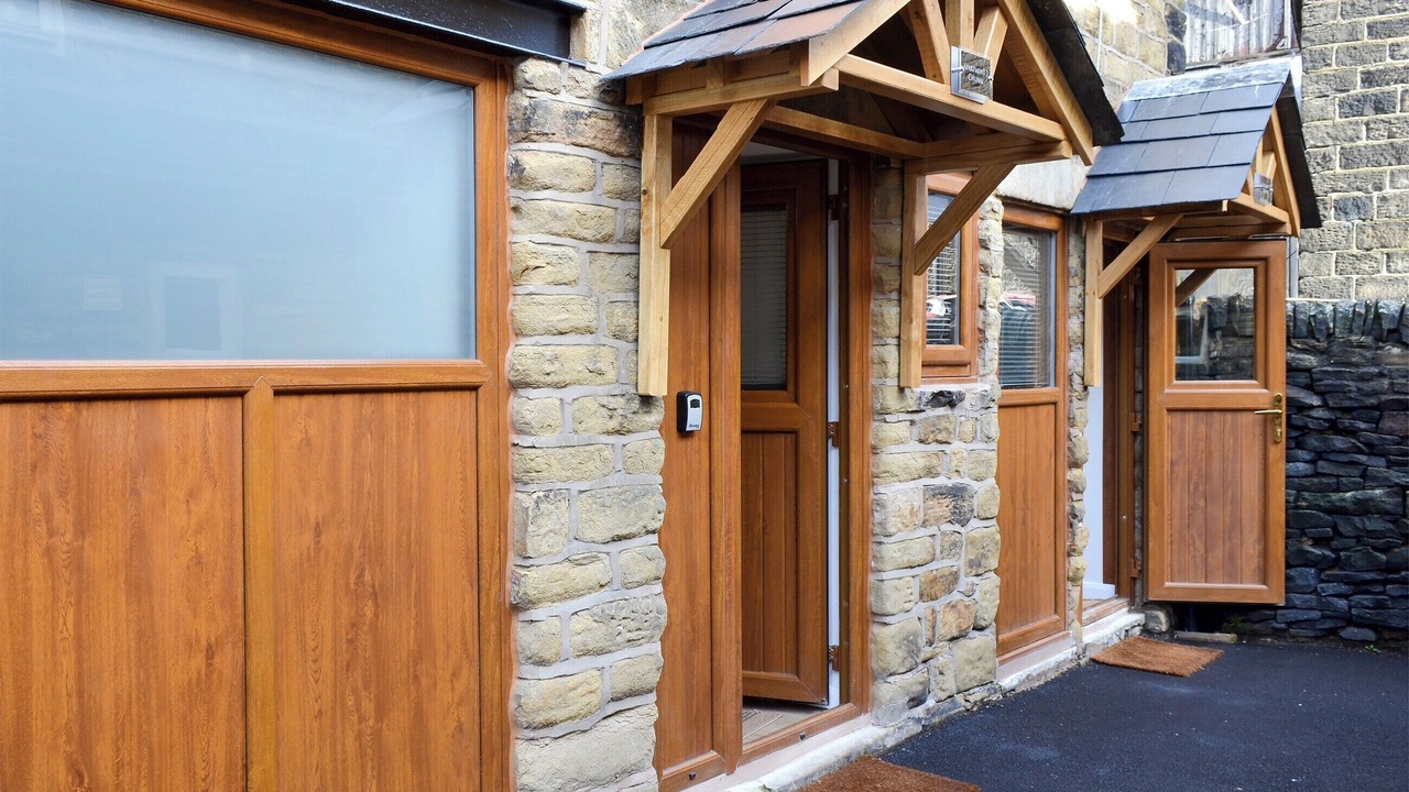 Photo of Others in Padfield