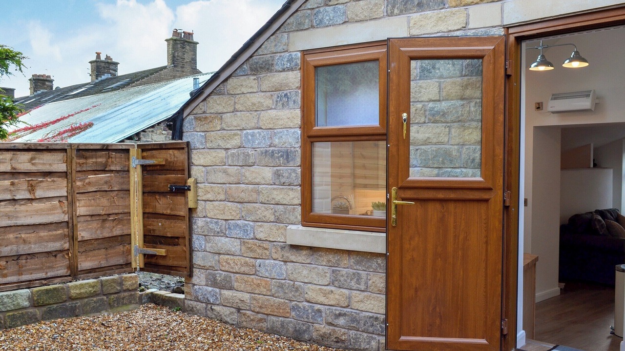 Photo of Outdoor in Padfield