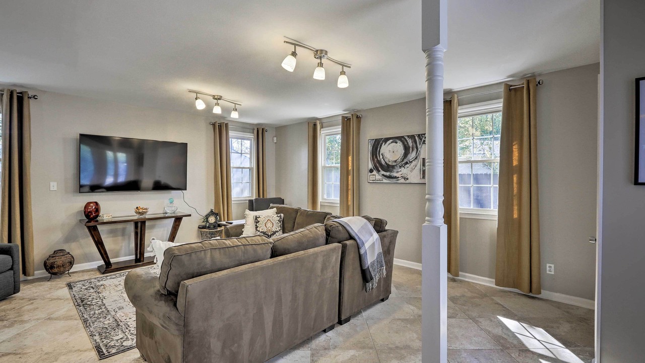 Photo of Livingroom in Edgehill