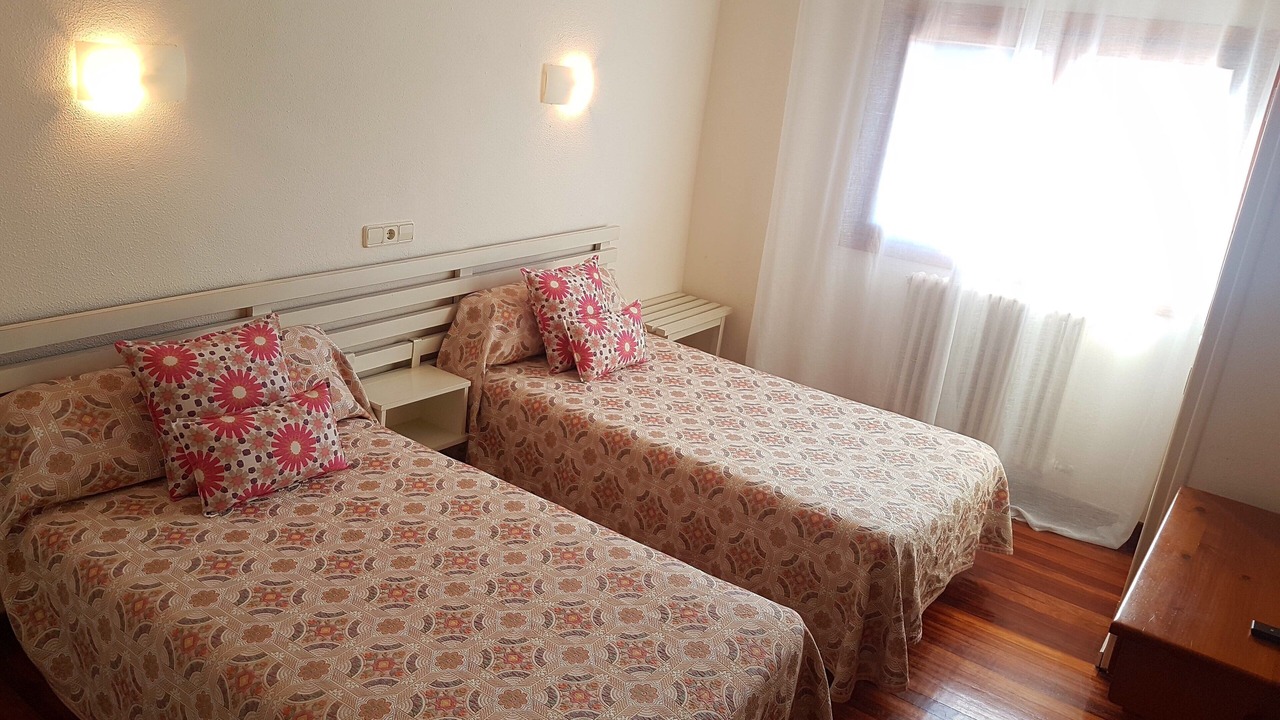 Photo of Bedroom in Eugi