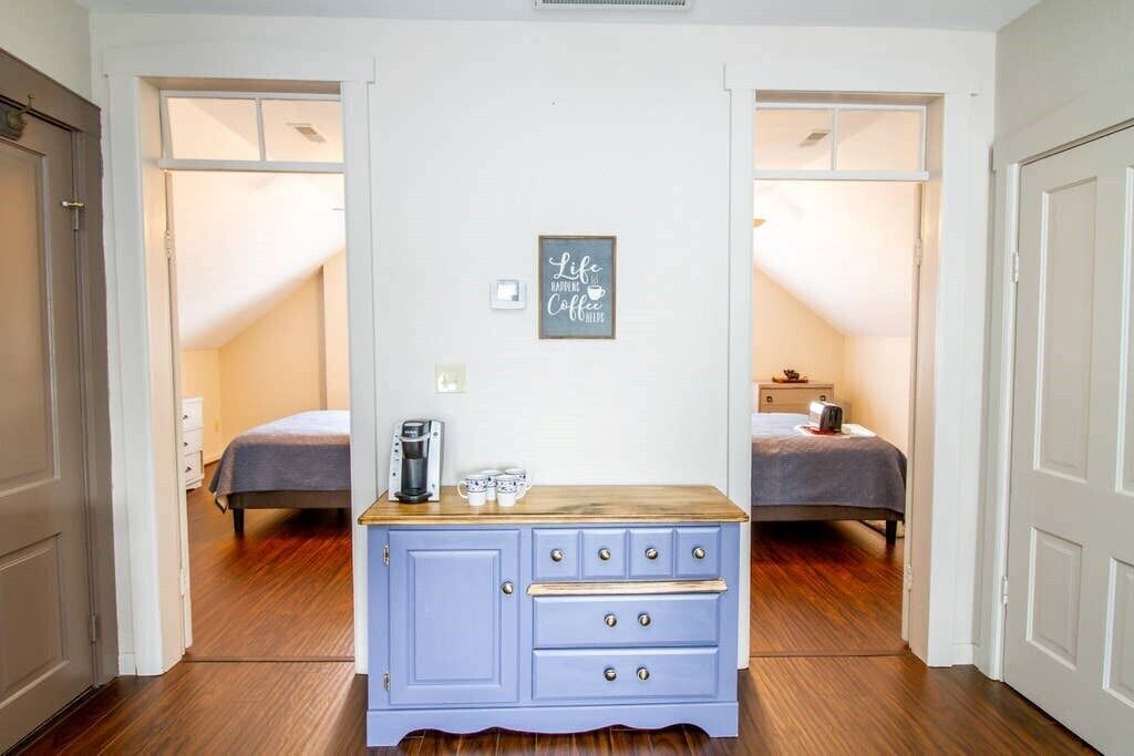 Photo of Others in Hermann