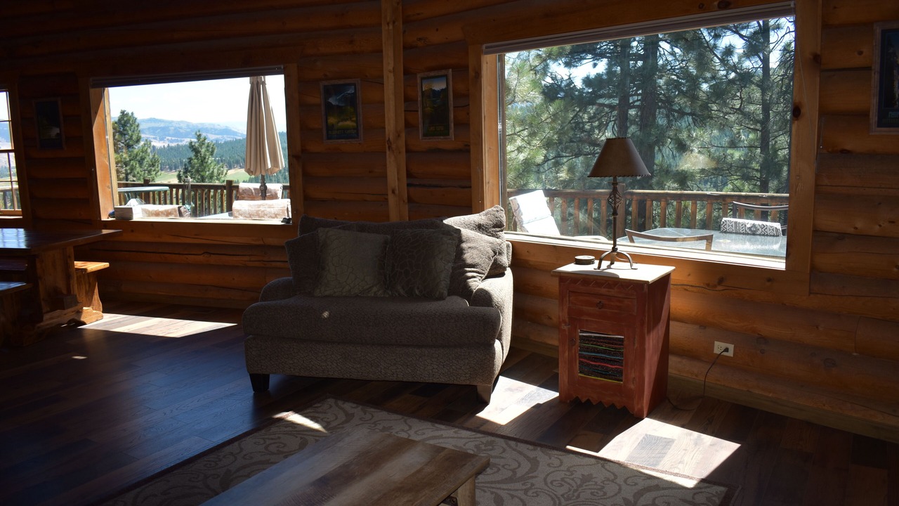 Photo of Livingroom in Darby