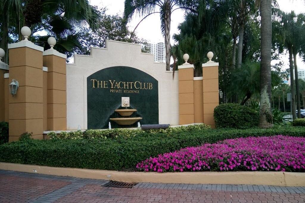 Photo of Others in Aventura