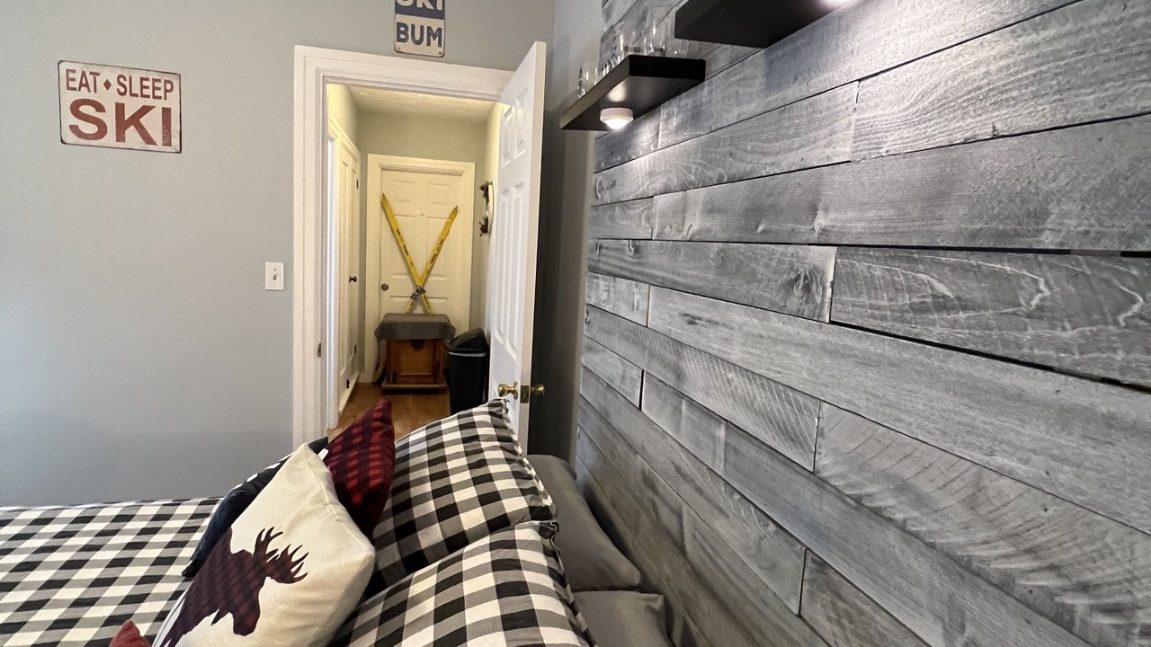 Photo of Bedroom in Larkspur
