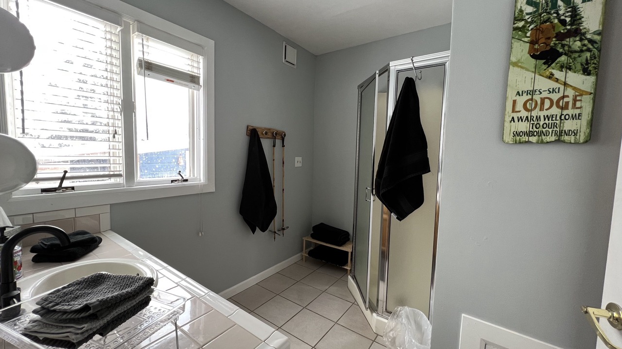 Photo of Bathroom in Larkspur