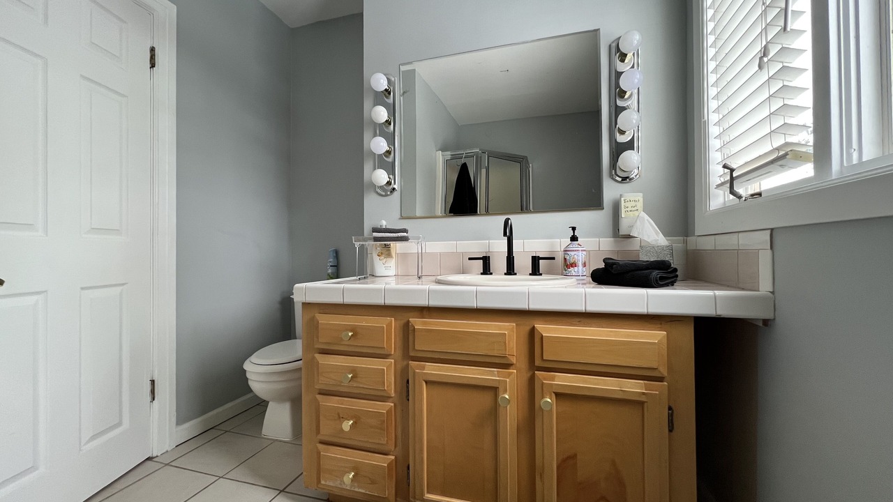 Photo of Bathroom in Larkspur