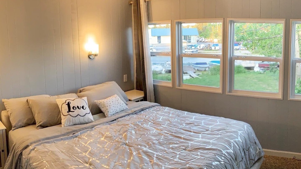 Photo of Bedroom in Frontenac