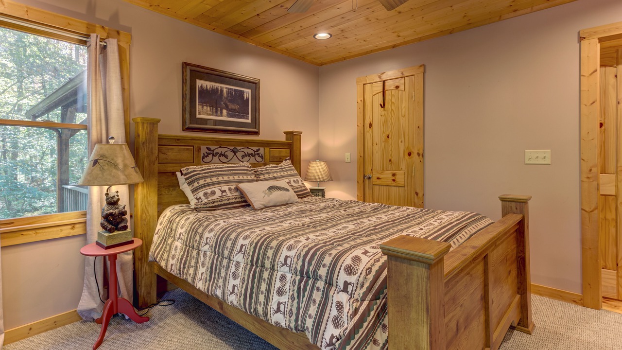 Photo of Bedroom in Eagle Mountain