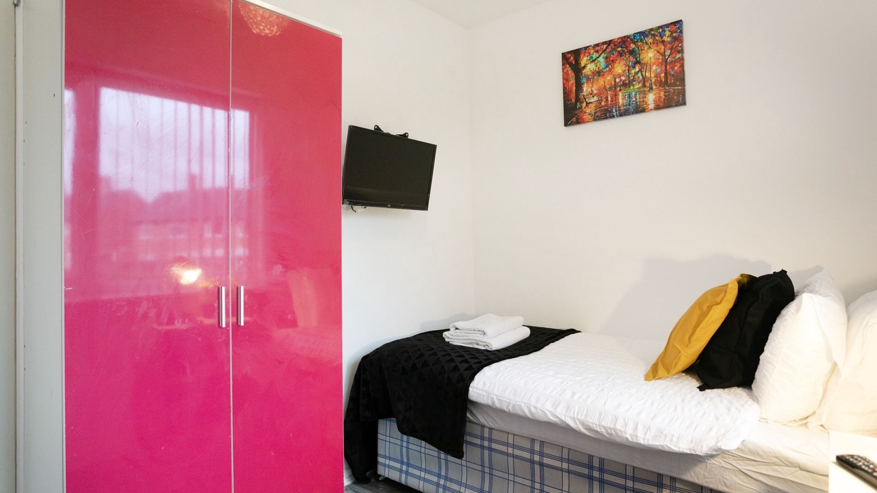 Photo of Bedroom in Bramcote