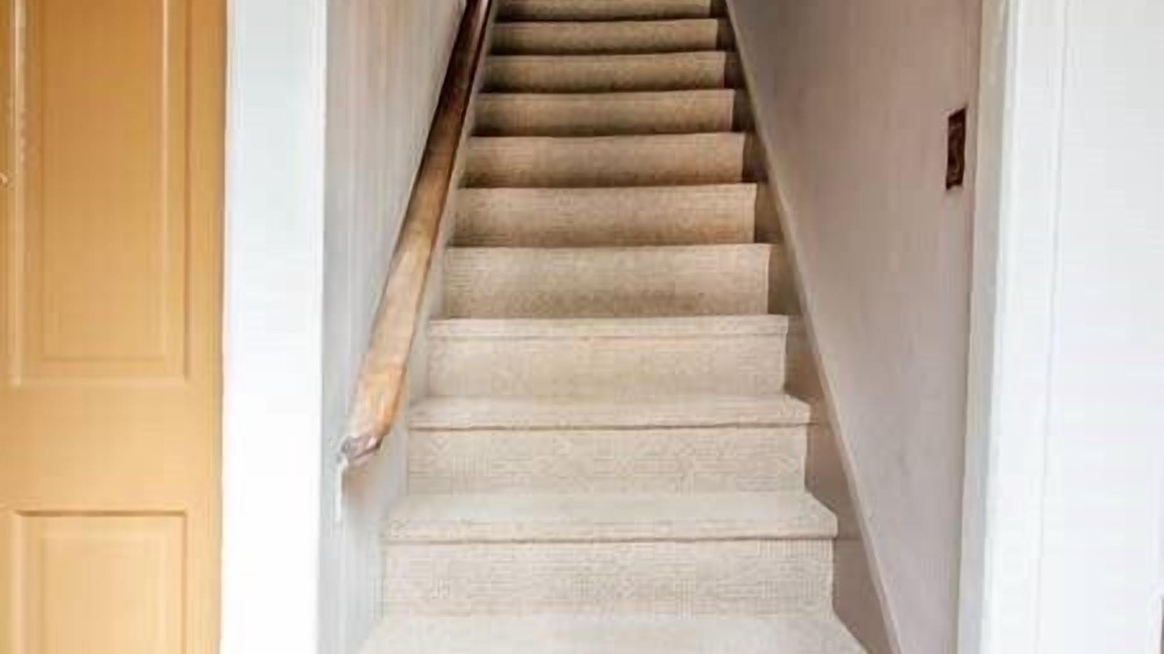 Photo of Others in Hermann