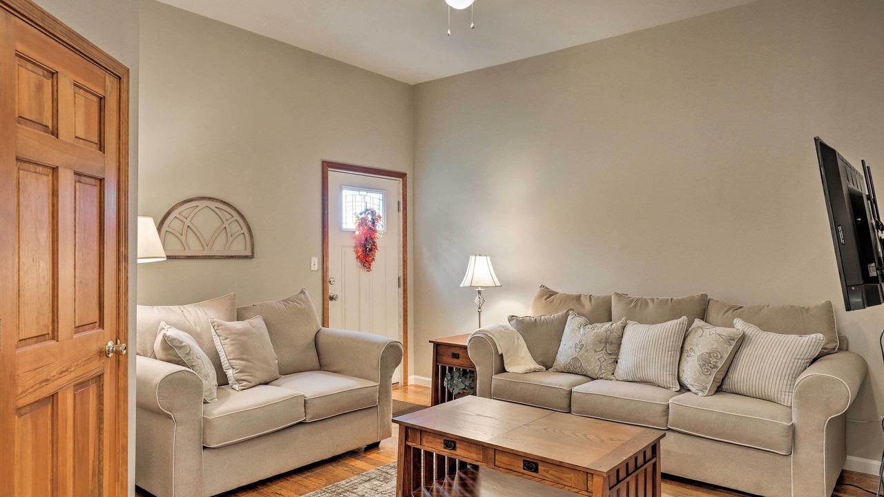 Photo of Livingroom in Ovid