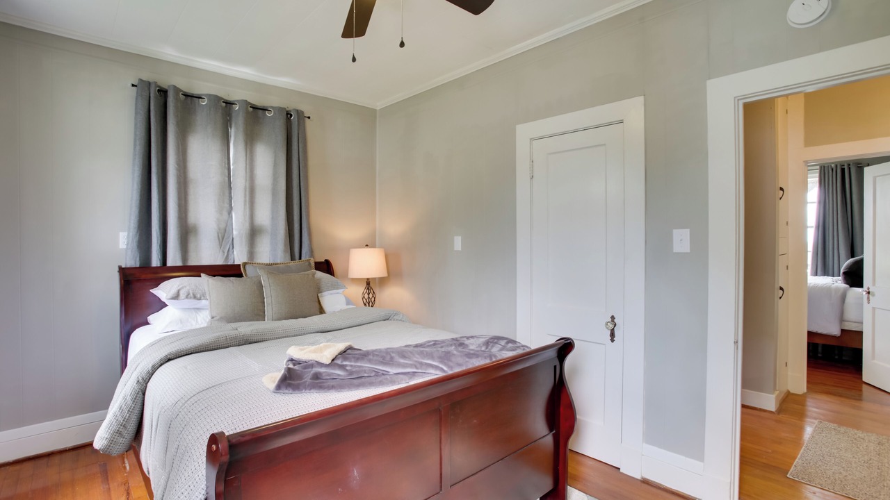 Photo of Bedroom in Natchez