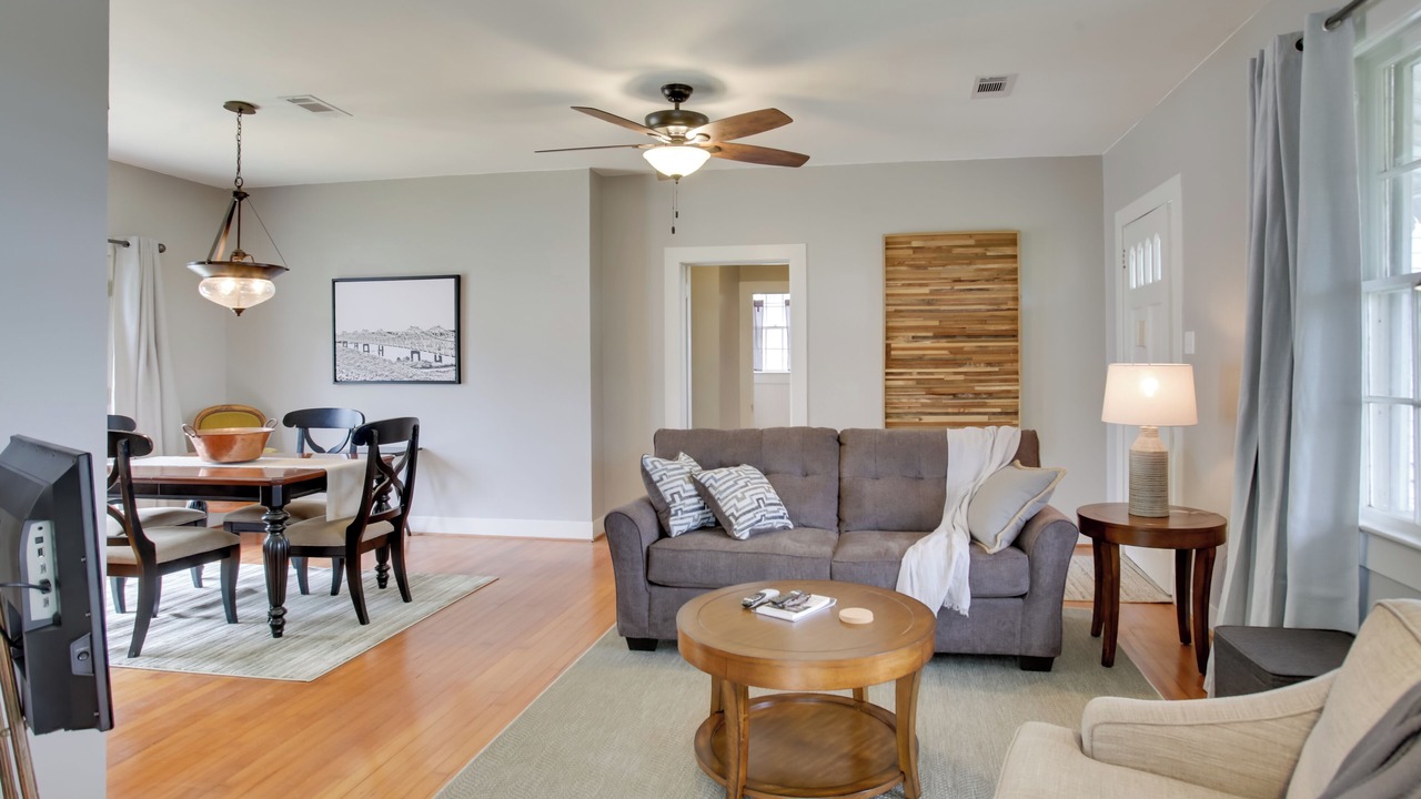 Photo of Livingroom in Natchez