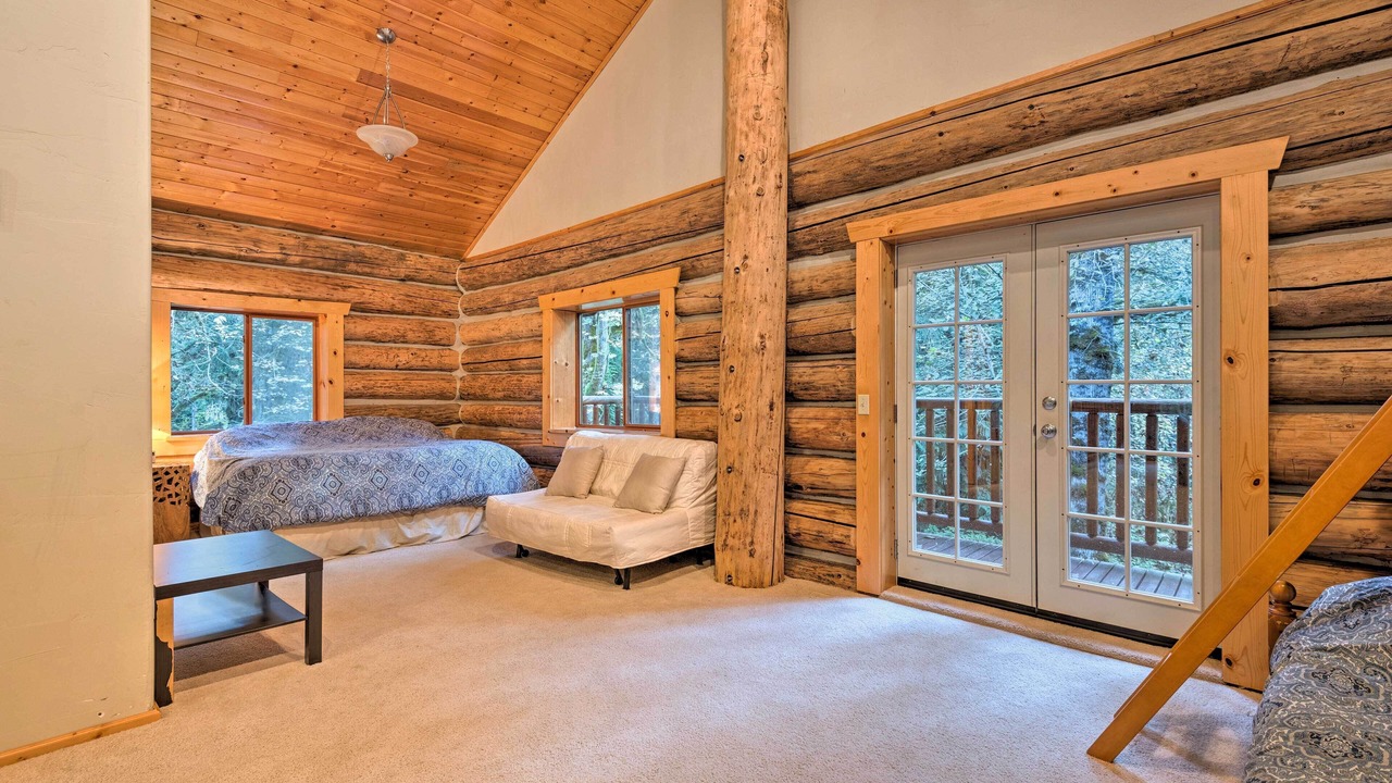 Photo of Bedroom in Gold Bar