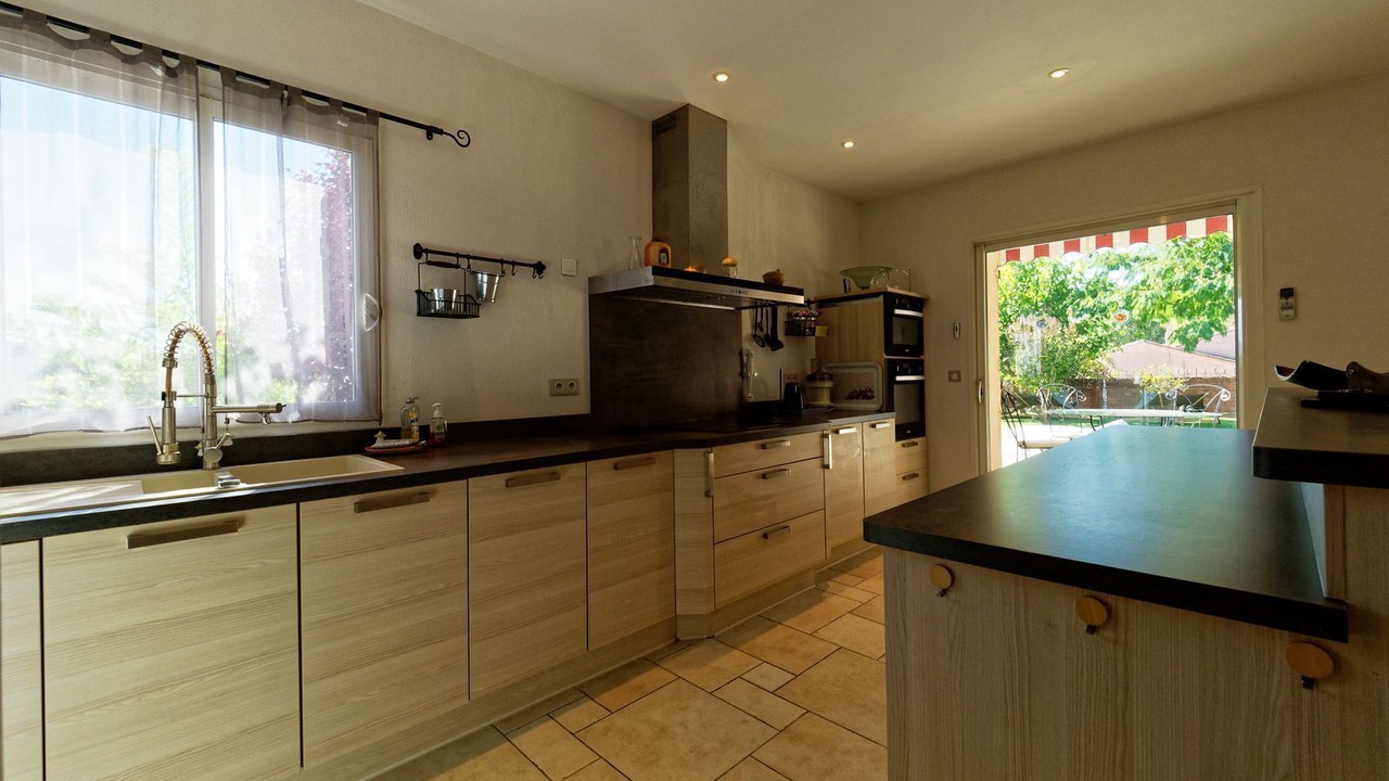 Photo of Kitchen in Taradeau
