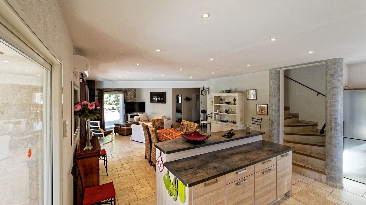 Photo of Kitchen in Taradeau